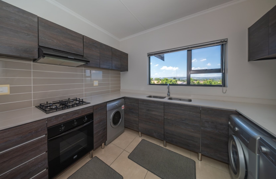 2 Bedroom Property for Sale in Greenstone Crest Gauteng