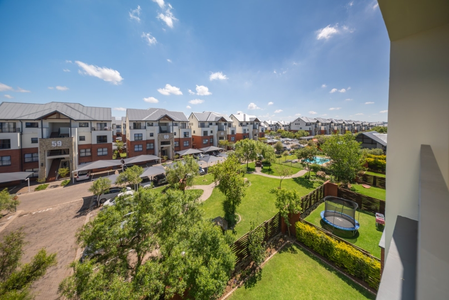 2 Bedroom Property for Sale in Greenstone Crest Gauteng