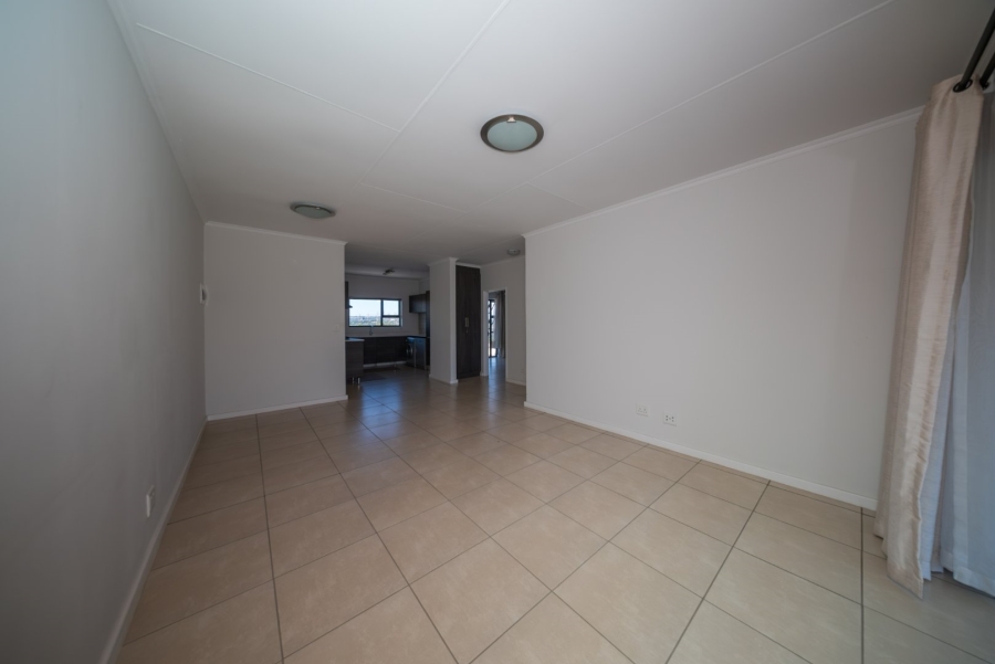 2 Bedroom Property for Sale in Greenstone Crest Gauteng