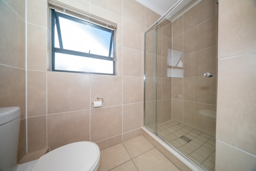 2 Bedroom Property for Sale in Greenstone Crest Gauteng