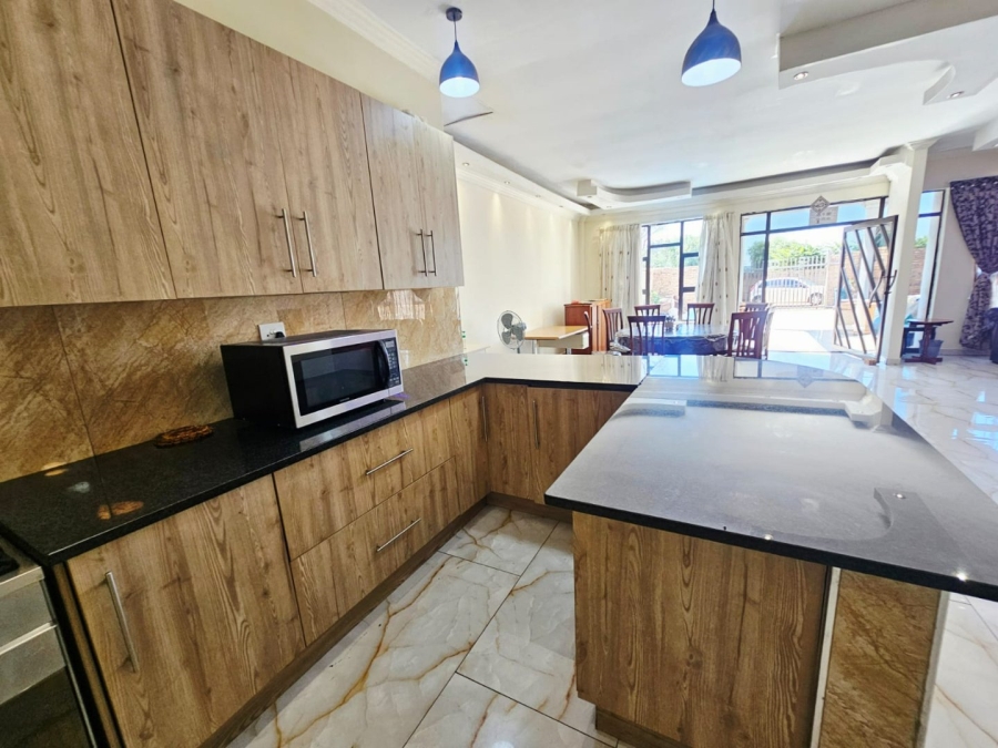 To Let 3 Bedroom Property for Rent in Raslouw Gauteng