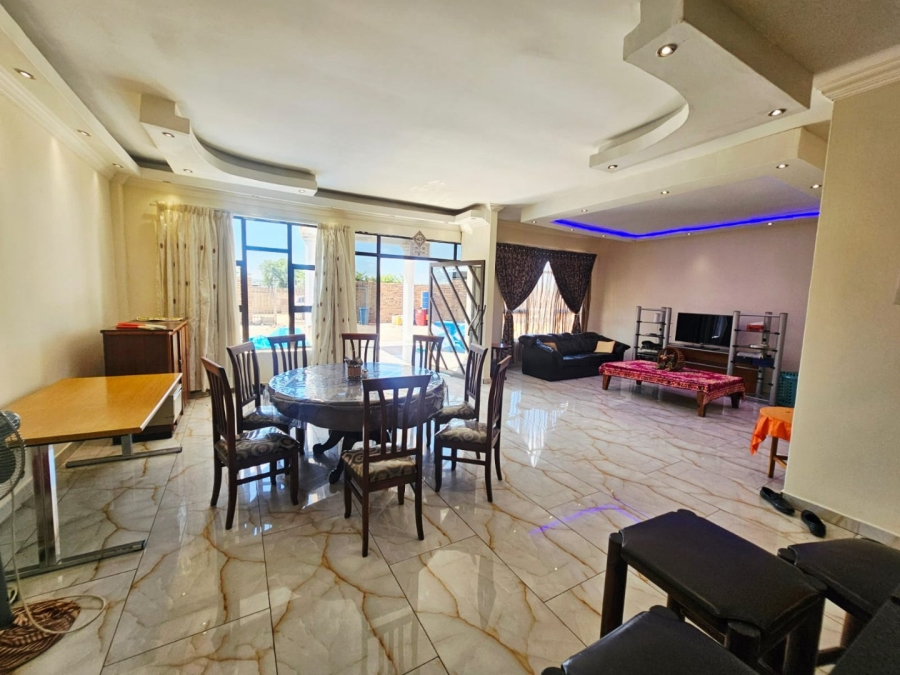 To Let 3 Bedroom Property for Rent in Raslouw Gauteng