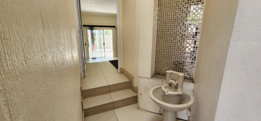 2 Bedroom Property for Sale in Bedford Park Gauteng