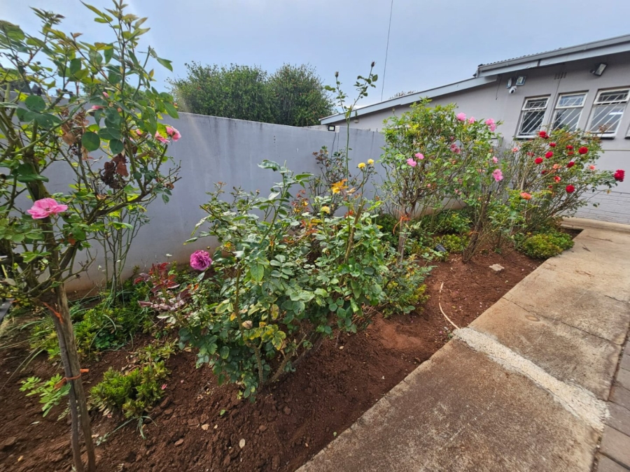 To Let 3 Bedroom Property for Rent in Erasmia Gauteng