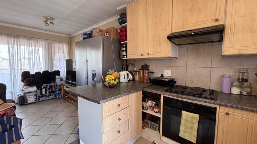 2 Bedroom Property for Sale in Eco Park Gauteng