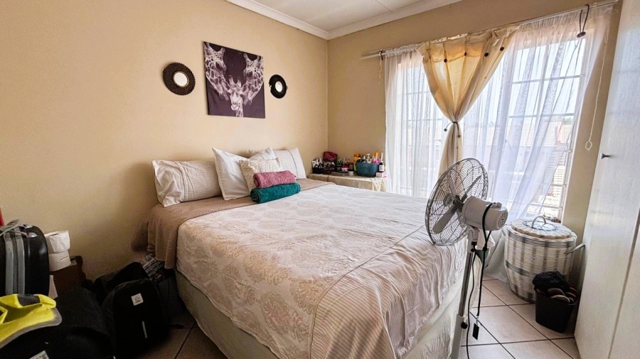 2 Bedroom Property for Sale in Eco Park Gauteng