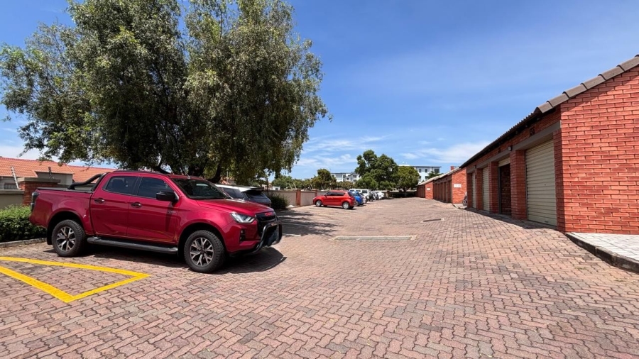 2 Bedroom Property for Sale in Eco Park Gauteng