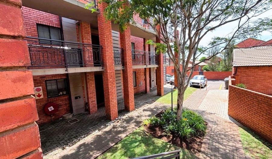 2 Bedroom Property for Sale in Eco Park Gauteng