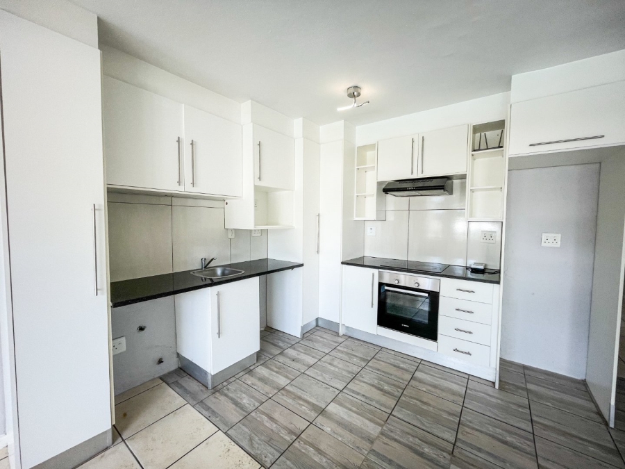 To Let 1 Bedroom Property for Rent in Sandown Gauteng