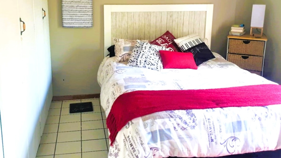 To Let 3 Bedroom Property for Rent in Rooihuiskraal Gauteng