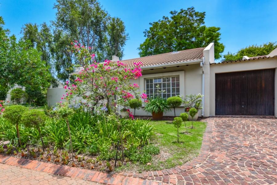 2 Bedroom Property for Sale in Magaliessig Gauteng