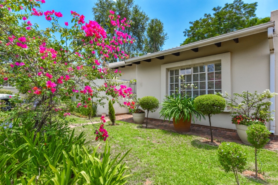 2 Bedroom Property for Sale in Magaliessig Gauteng