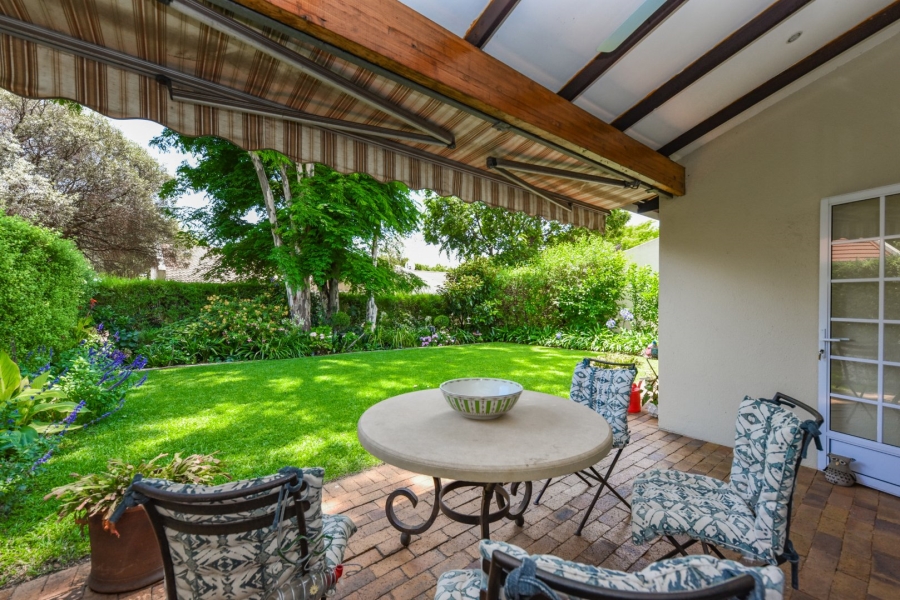 2 Bedroom Property for Sale in Magaliessig Gauteng