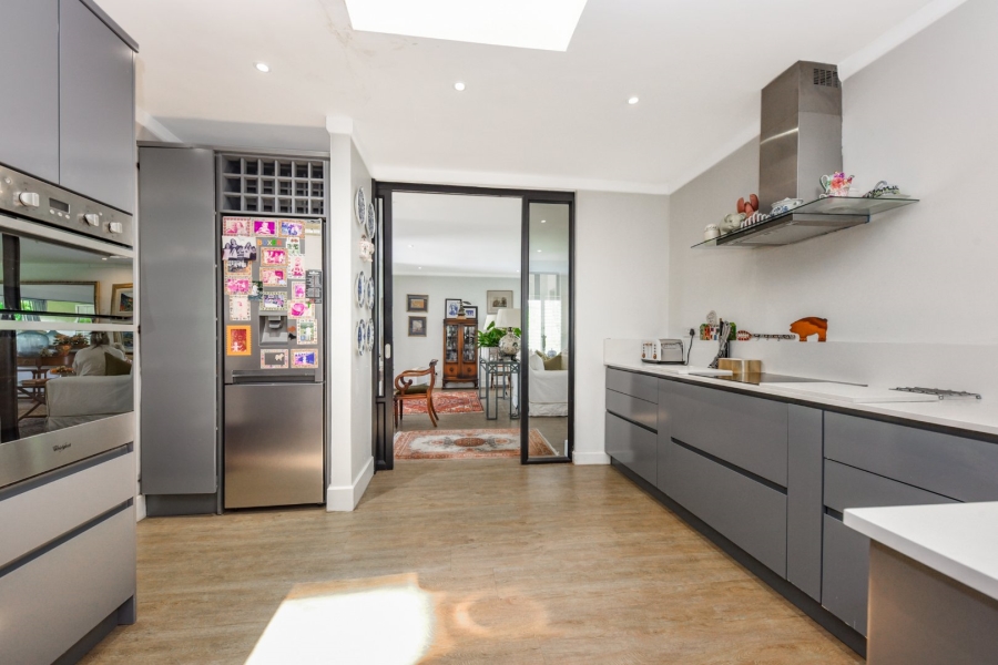 2 Bedroom Property for Sale in Magaliessig Gauteng