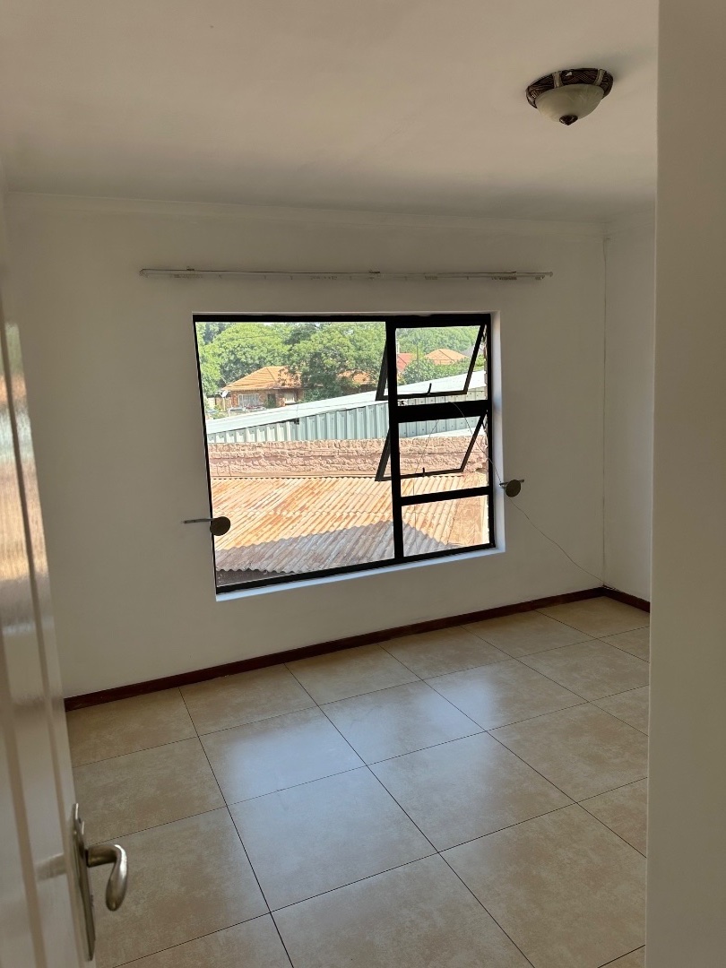 2 Bedroom Property for Sale in Robertsham Gauteng