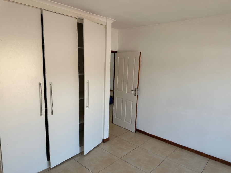 2 Bedroom Property for Sale in Robertsham Gauteng