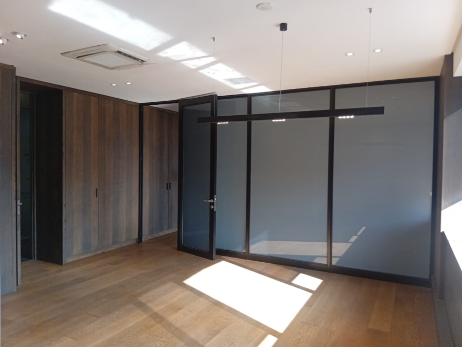 To Let commercial Property for Rent in Randjespark Gauteng