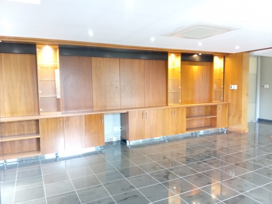 To Let commercial Property for Rent in Randjespark Gauteng