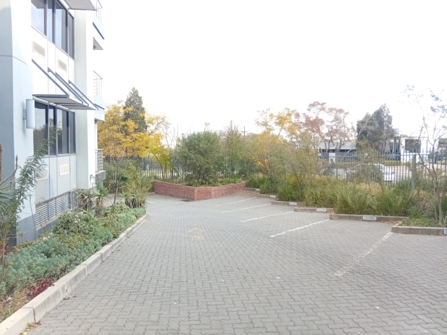 To Let commercial Property for Rent in Randjespark Gauteng