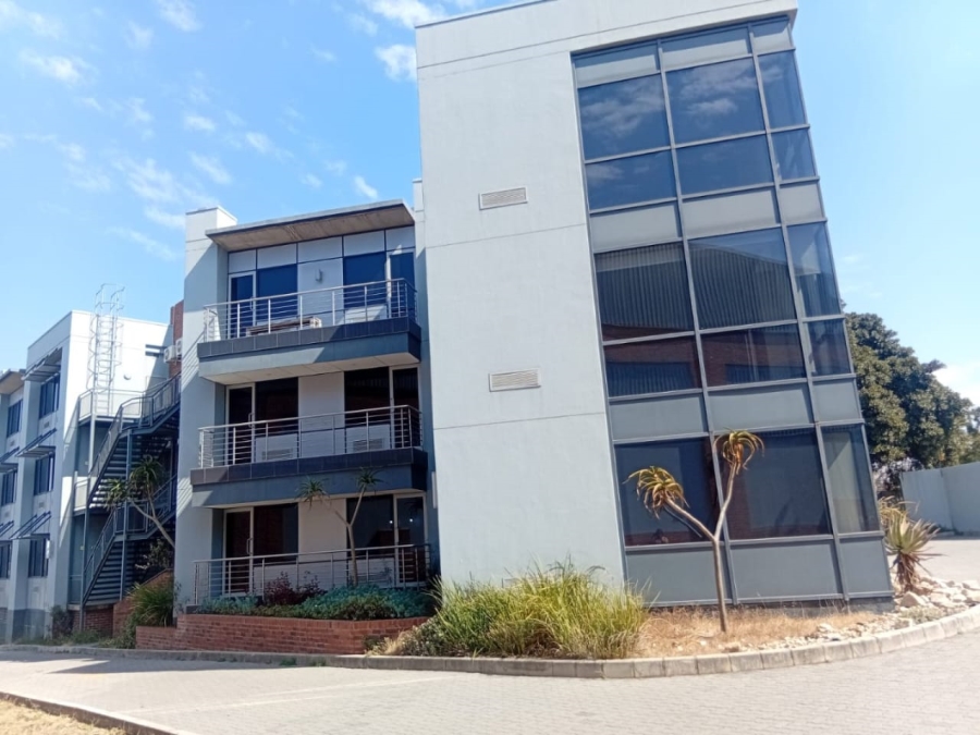 To Let commercial Property for Rent in Randjespark Gauteng