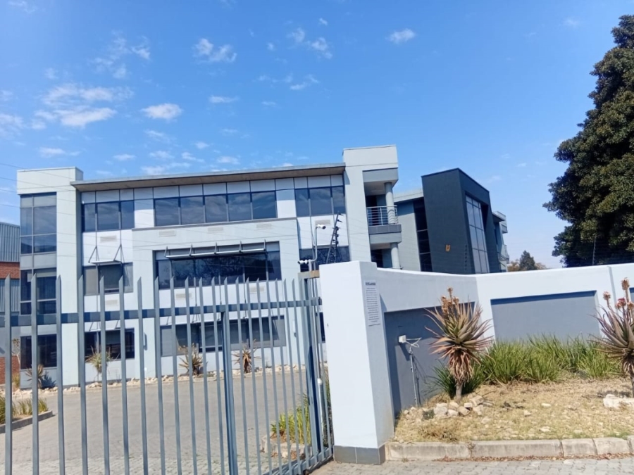 To Let commercial Property for Rent in Randjespark Gauteng