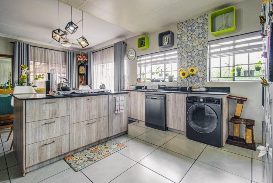 3 Bedroom Property for Sale in Homestead Gauteng