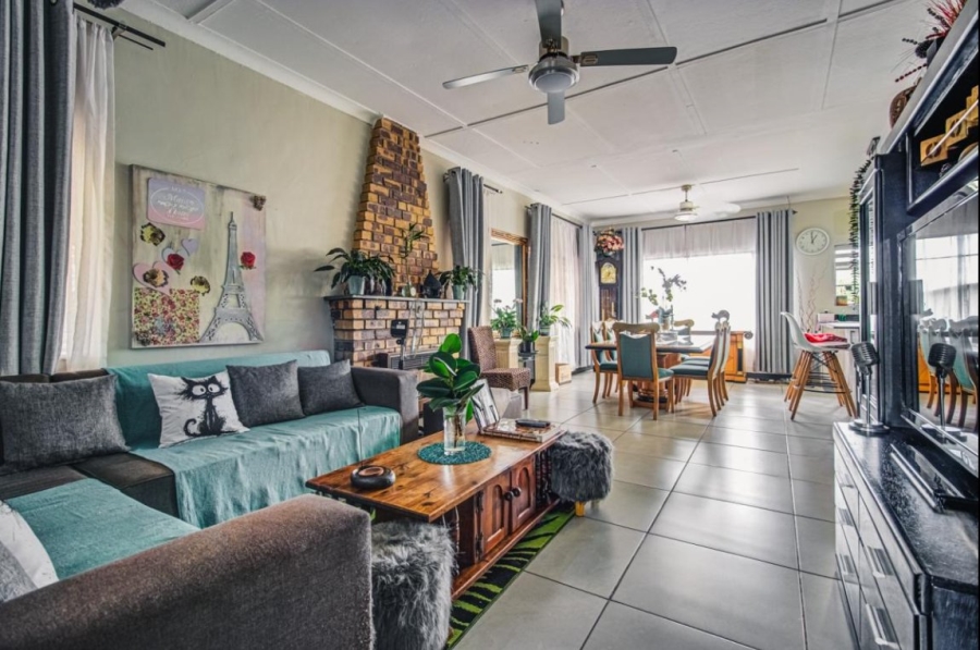 3 Bedroom Property for Sale in Homestead Gauteng