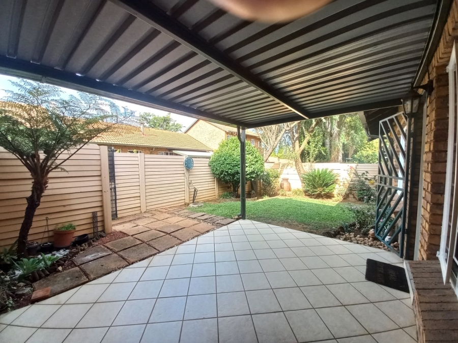 To Let 2 Bedroom Property for Rent in Highveld Gauteng