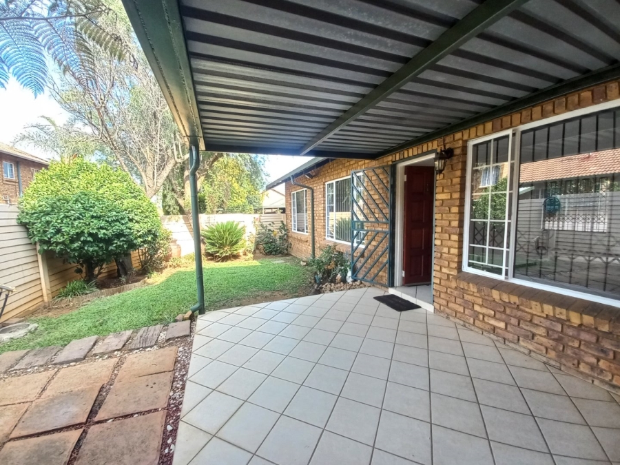 To Let 2 Bedroom Property for Rent in Highveld Gauteng