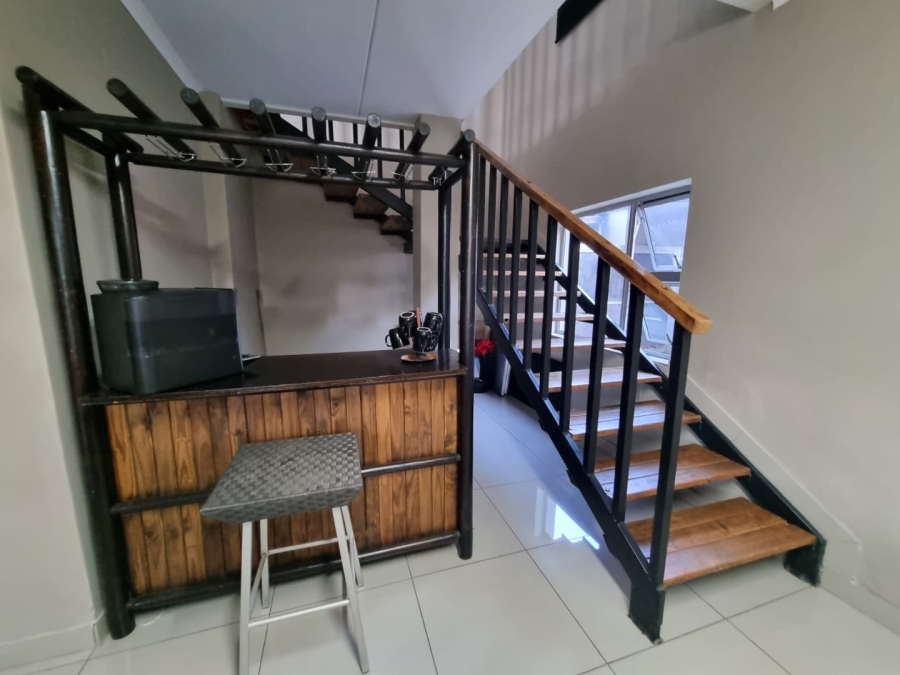 2 Bedroom Property for Sale in Edenvale Central Gauteng