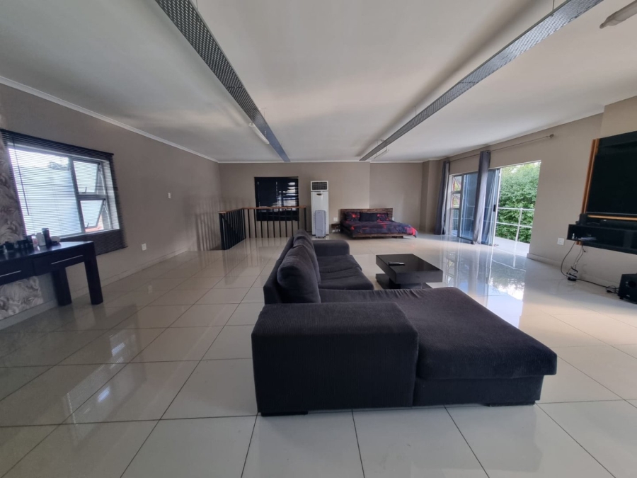 2 Bedroom Property for Sale in Edenvale Central Gauteng