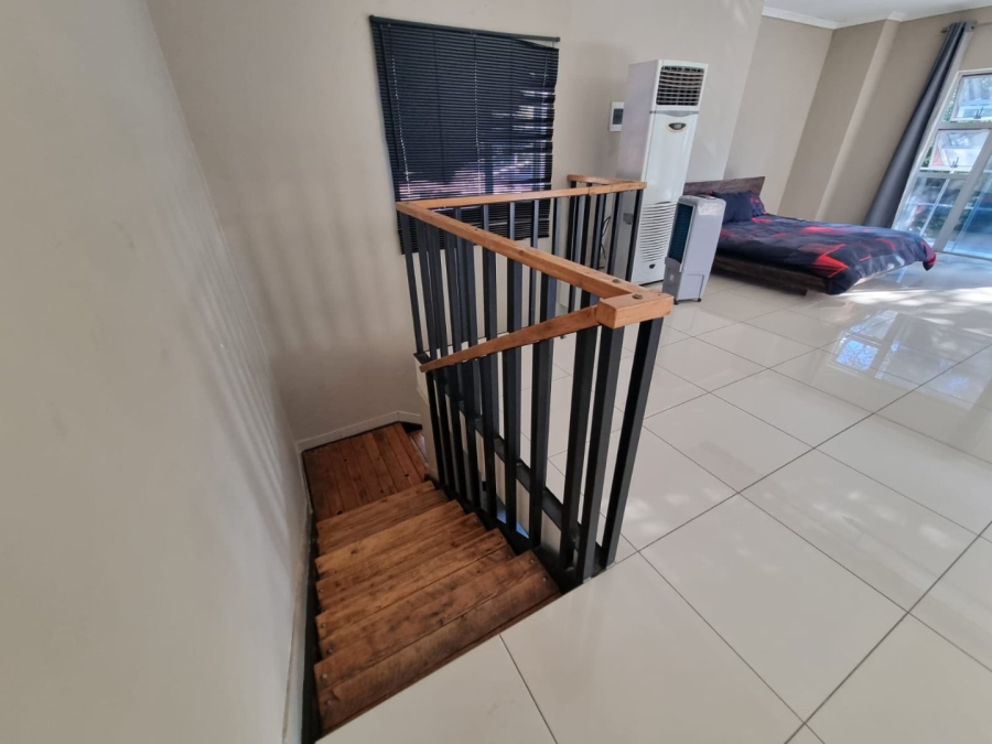 2 Bedroom Property for Sale in Edenvale Central Gauteng
