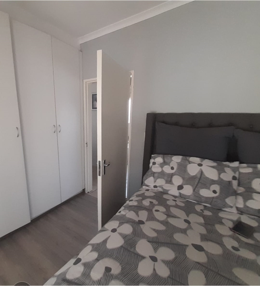 To Let 2 Bedroom Property for Rent in Meredale Gauteng