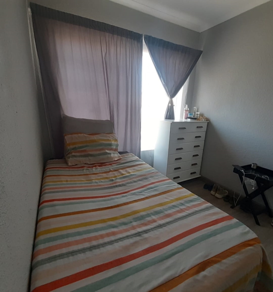 To Let 2 Bedroom Property for Rent in Meredale Gauteng