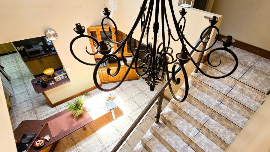  Bedroom Property for Sale in Brummeria Gauteng