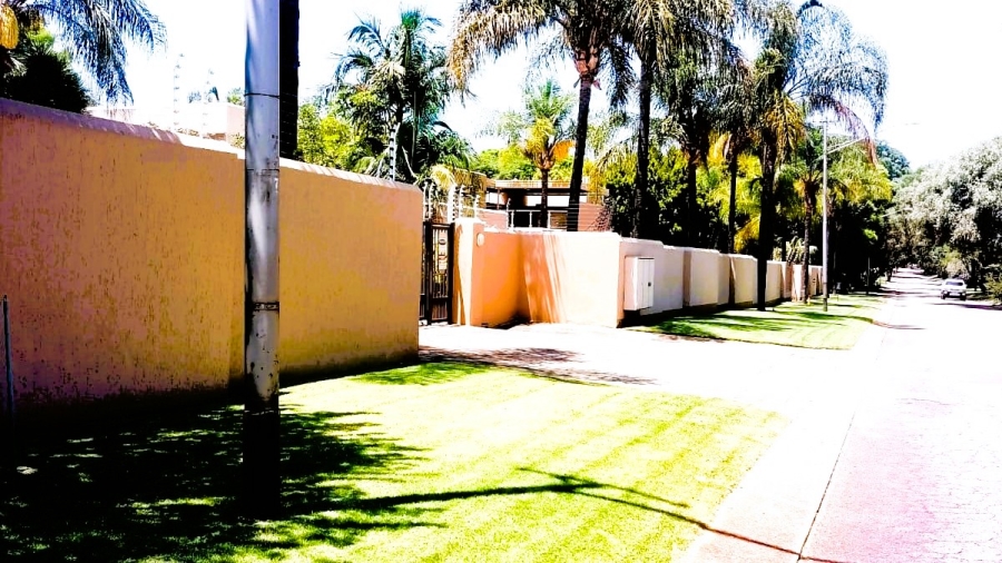  Bedroom Property for Sale in Brummeria Gauteng