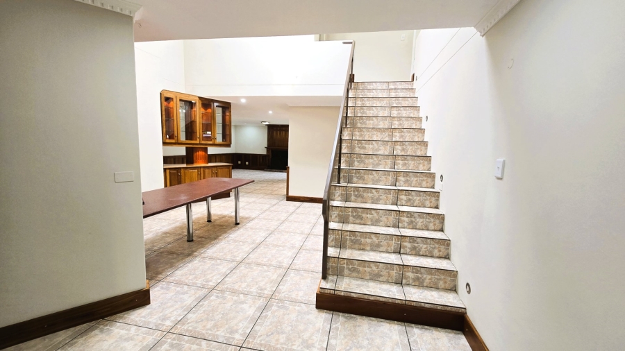 3 Bedroom Property for Sale in Brummeria Gauteng