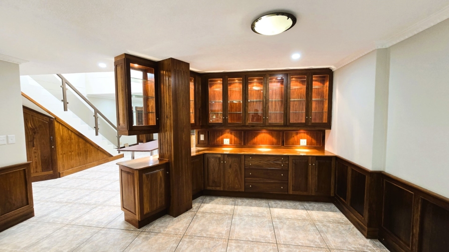 3 Bedroom Property for Sale in Brummeria Gauteng