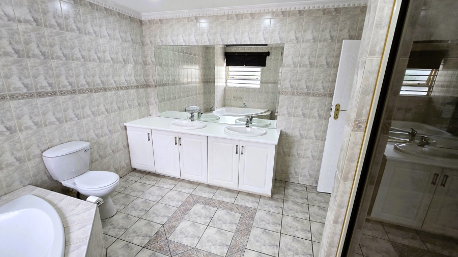 3 Bedroom Property for Sale in Brummeria Gauteng