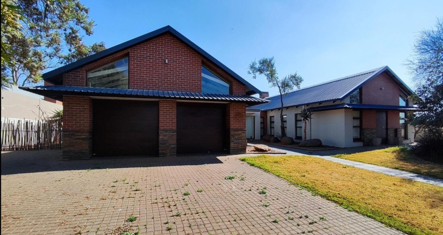 4 Bedroom Property for Sale in Serengeti Lifestyle Estate Gauteng