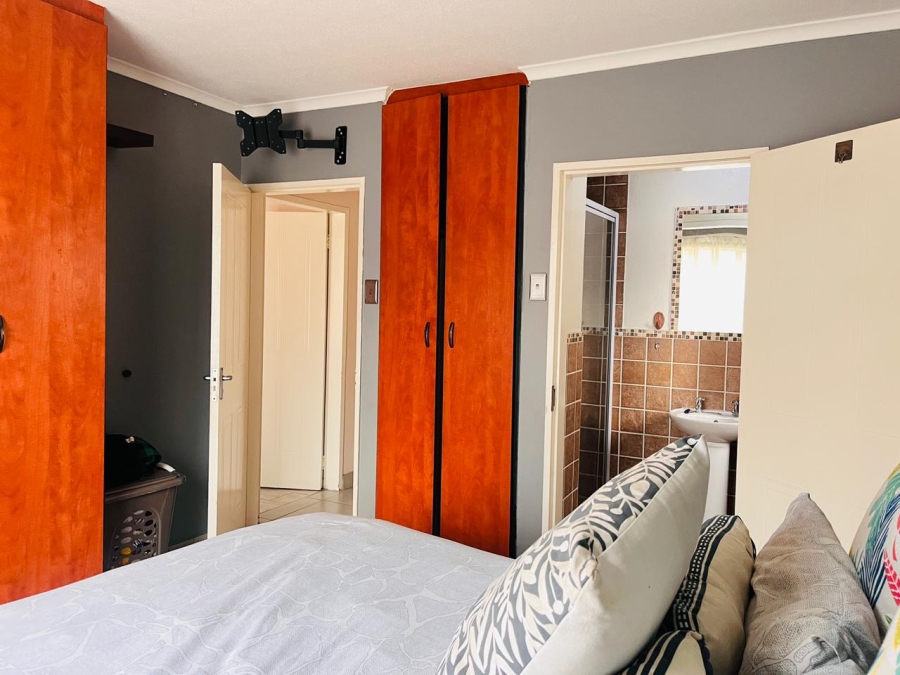 1 Bedroom Property for Sale in West Turffontein Gauteng