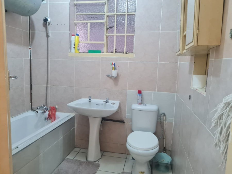 1 Bedroom Property for Sale in West Turffontein Gauteng