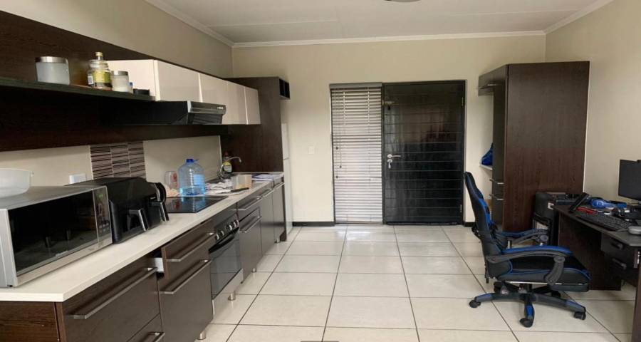 2 Bedroom Property for Sale in Douglasdale Gauteng