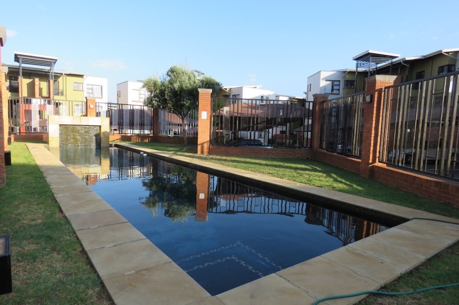 2 Bedroom Property for Sale in Douglasdale Gauteng