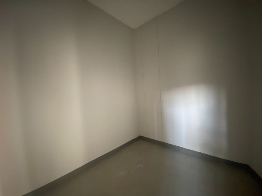 To Let commercial Property for Rent in Vorna Valley Gauteng