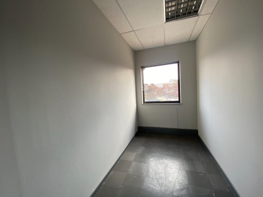 To Let commercial Property for Rent in Vorna Valley Gauteng