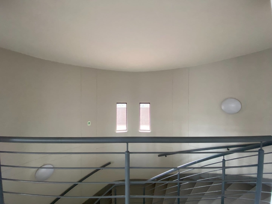 To Let commercial Property for Rent in Vorna Valley Gauteng