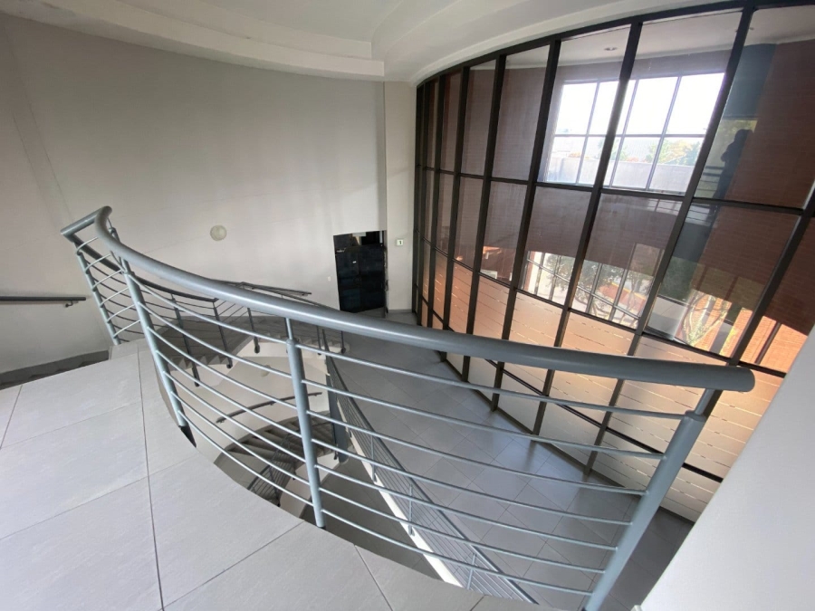 To Let commercial Property for Rent in Vorna Valley Gauteng