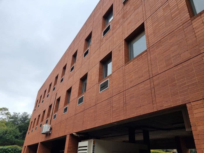 To Let commercial Property for Rent in Vorna Valley Gauteng