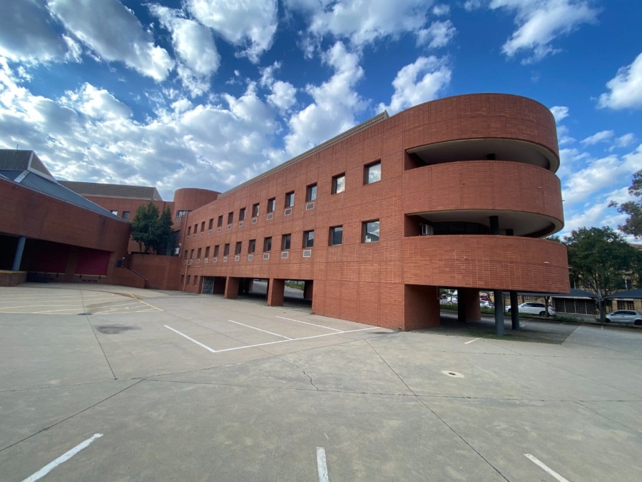 To Let commercial Property for Rent in Vorna Valley Gauteng